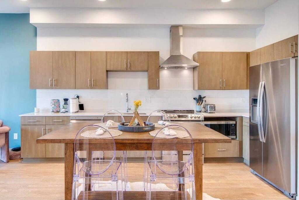 Stylish Downtown Condo W/ Pool & Parking Nashville Dış mekan fotoğraf