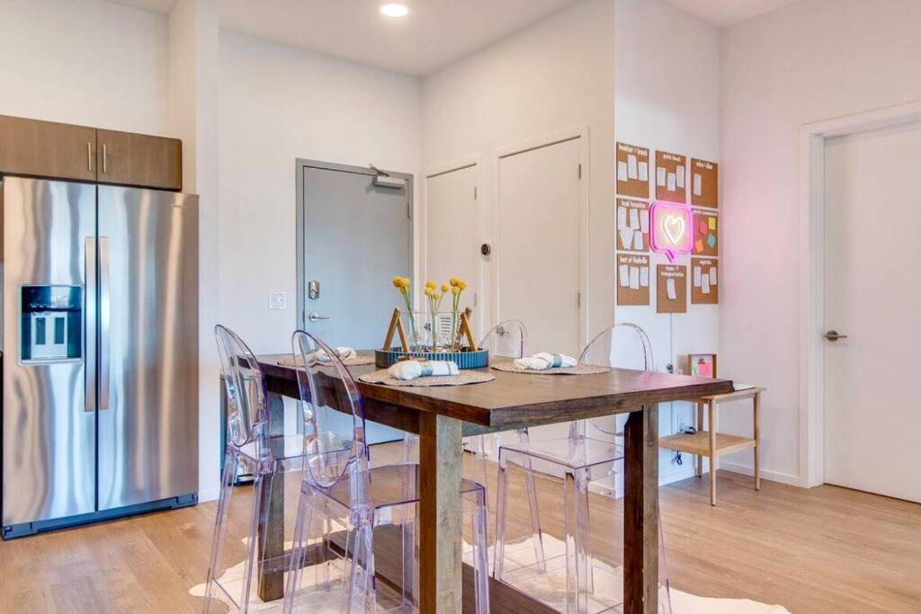 Stylish Downtown Condo W/ Pool & Parking Nashville Dış mekan fotoğraf