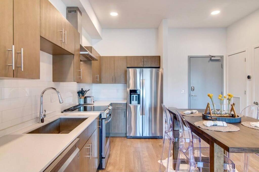 Stylish Downtown Condo W/ Pool & Parking Nashville Dış mekan fotoğraf