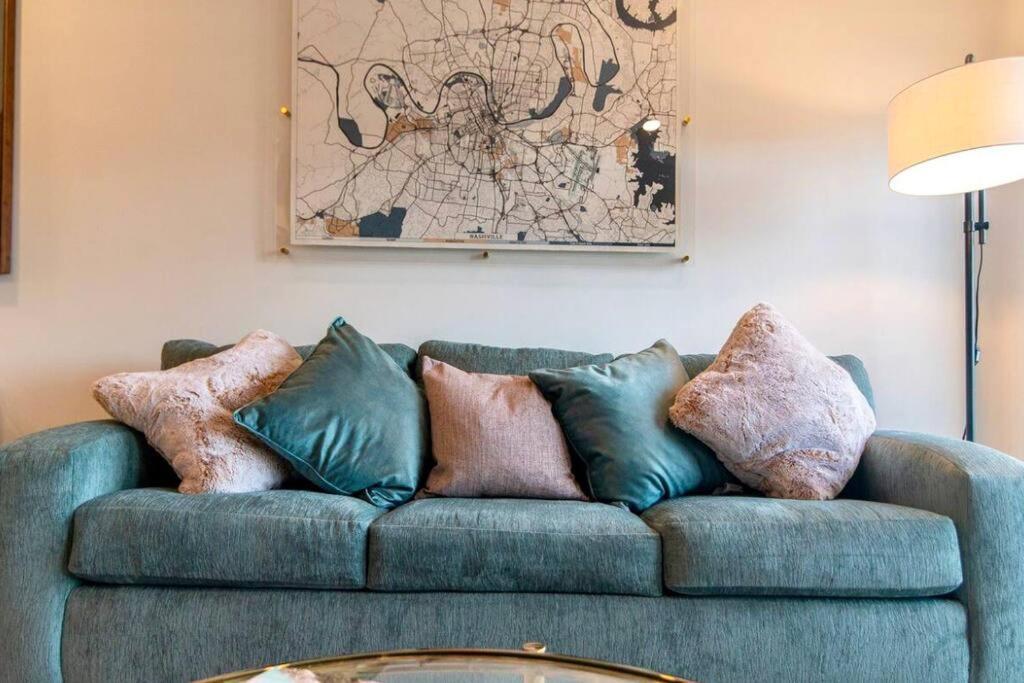Stylish Downtown Condo W/ Pool & Parking Nashville Dış mekan fotoğraf